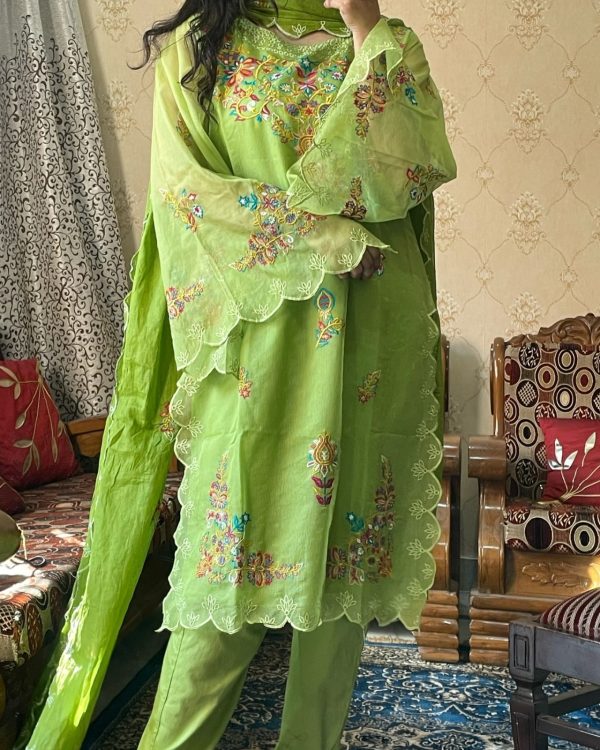 Inaaya – Embroidered Cotton Net Ensemble Green